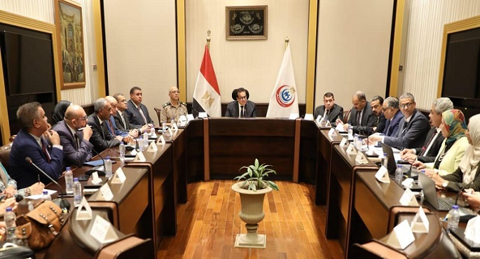 بالصور.. وزير الصحة: نستهدف وضع ضوابط تتفق مع المعايير العالمية لأمان وفاعلية عمليات نقل الدم