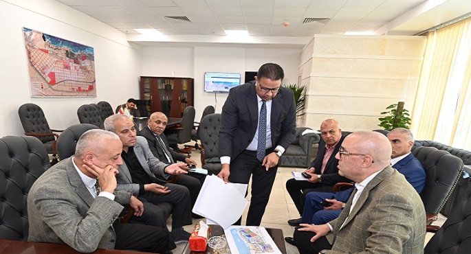 وزير الإسكان يشدد على ضرورة ضغط المعدلات الزمنية لتنفيذ المشروعات في “العلمين الجديدة”