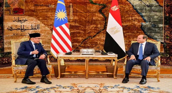 بالصور .. الرئيس السيسي ورئيس وزراء ماليزيا يؤكدان ضرورة وقف التصعيد في غزة واستمرار توفير النفاذ الآمن والعاجل للمساعدات الإنسانية
