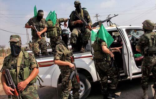 الفصائل الفلسطينية تستهدف قوات الاحتلال بعبوة ناسفة فى نابلس