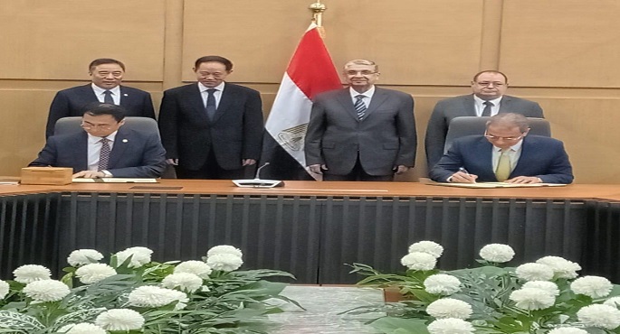 وزير الكهرباء يشهد توقيع مذكرة تفاهم لإنشاء محطة للضخ والتخزين قدرة 2000 ميجاوات بنظام الـ BOO