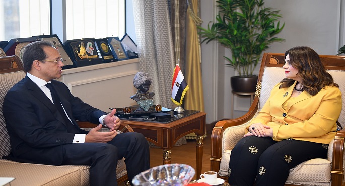 بالصور .. وزيرة الهجرة تستقبل سفير مصر الجديد في أستراليا لبحث التعاون في تلبية احتياجات الجالية المصرية
