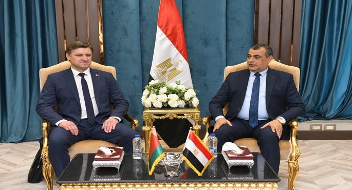 بالصور.. وزير الدولة للإنتاج الحربي ووزير التجارة البيلاروسي يبحثان سبل تعزيز التعاون المشترك