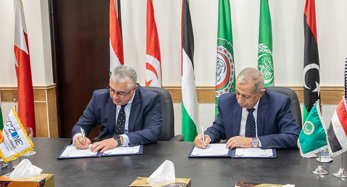 بالصور.. اقتصادية قناة السويس والأكاديمية العربية توقعان مذكرة تفاهم للتعاون المشترك