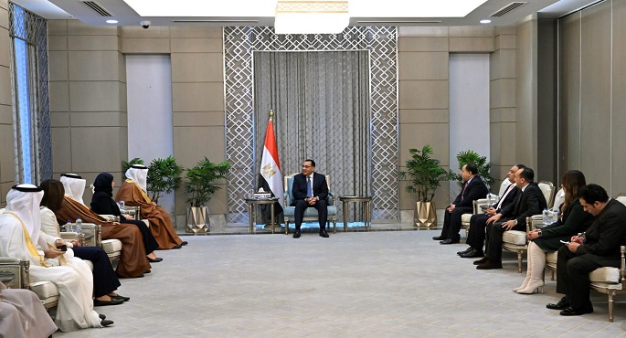 بالصور.. رئيس الوزراء يلتقي وزير المالية والاقتصاد الوطني بمملكة البحرين والوفد المرافق له