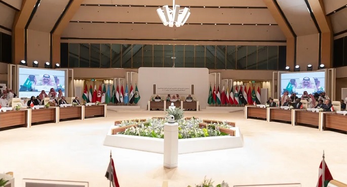 وزراء الخارجية العرب يقرون مشروع القرار الختامي لقمة الرياض