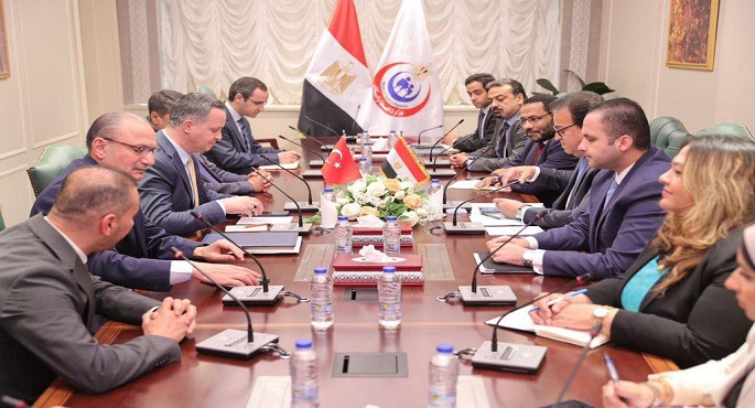بالصور.. وزير الصحة يبحث مع السفير التركي لدى مصر ورئيس الوكالة التركية “تيكا” تعزيز سبل التعاون