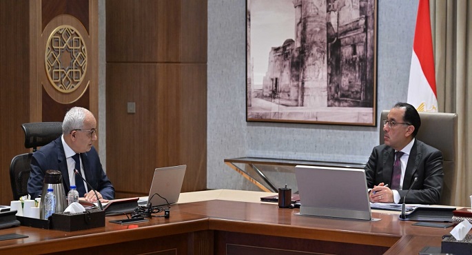 رئيس الوزراء يتابع مع وزير التربية والتعليم خطوات تطوير مسارات التعليم قبل الجامعي