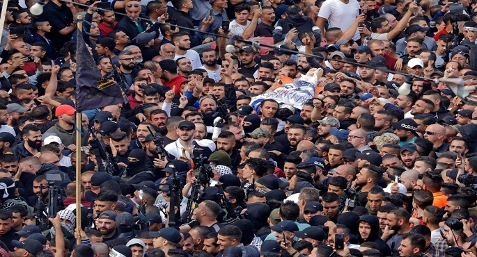 الهلال الأحمر الفلسطيني: عدد شهداء قطاع غزة وصل إلى 10 آلاف شهيد