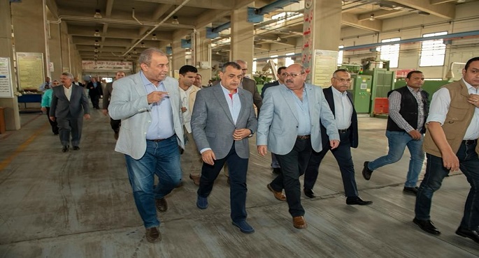 وزير الدولة للإنتاج الحربي يتفقد شركة أبو زعبل للصناعات المتخصصة