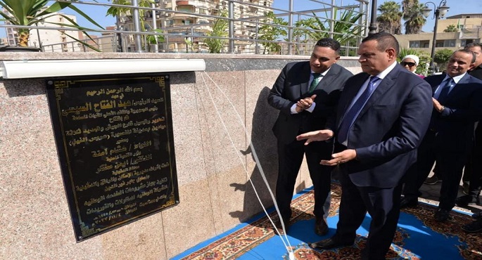 وزير التنمية المحلية ومحافظ الدقهلية يفتتحان ميدان رمسيس بشارع الجيش بعد تطويره