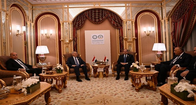الرئيس العراقي يعرب للرئيس السيسي عن تقديره للدور المصري الجوهري في جهود تسوية الأزمة بغزة