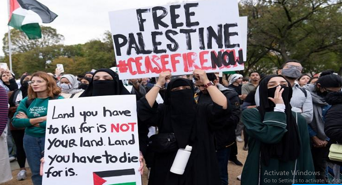 تظاهرات حاشدة بساحة الحرية قرب البيت الأبيض تضامنا مع فلسطين