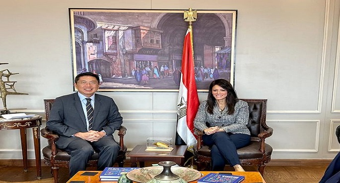 المشاط تلتقي سفير جمهورية سنغافورة لدى مصر لمناقشة سبل دفع مجالات التعاون الثنائي بين البلدين