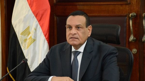 وزير التنمية المحلية يتابع جهود المحافظات فى مواجهة موجة الطقس السيئ وسقوط الأمطار
