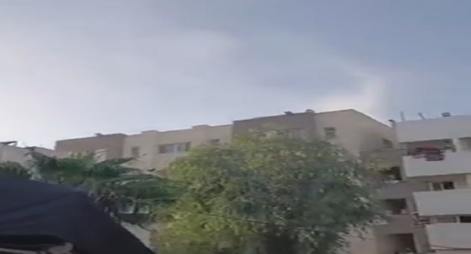 شهداء وجرحى جراء قصف إسرائيلي استهدف نظام الألواح الشمسية بمجمع الشفاء
