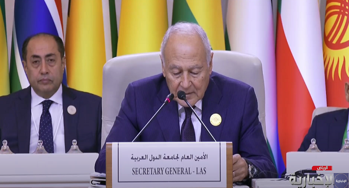 أبوالغيط يدين قصف اللجنة القطرية لإعادة إعمار غزة