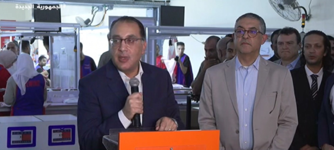 مؤتمر صحفى لرئيس مجلس الوزراء د.مصطفى مدبولى خلال جولته الموسعة بعدد من الشركات والمصانع بمدينتي العبور والعاشر من رمضان
