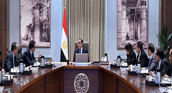 رئيس الوزراء يتابع موقف تنفيذ الأعمال للمشروعات الصحية ضمن المبادرة الرئاسية “حياة كريمة”