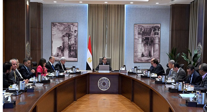 رئيس الوزراء يؤكد ضرورة الانتهاء من أعمال تطوير الطريق الدائري وتحسين صورته البصرية