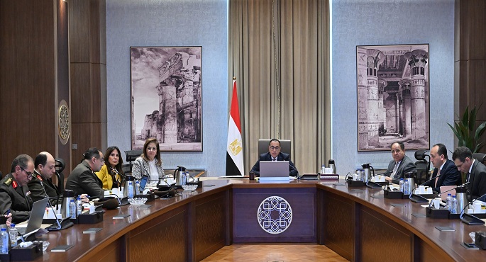 بالصور..مدبولي يتابع موقف المشروعات التي تنفذها الهيئة الهندسية للقوات المسلحة في المحافظات