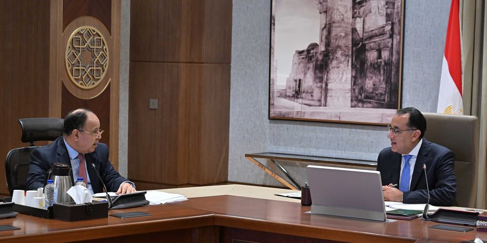 بالصور.. رئيس الوزراء يتابع مؤشرات الإيرادات العامة للدولة وإجراءات ضمان استمرار الانضباط المالي