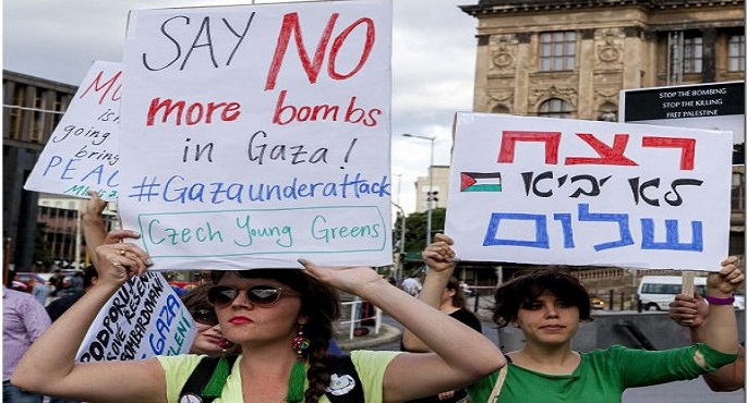 المئات يحتشدون في العاصمة التشيكية للإعراب عن دعمهم للفلسطينيين