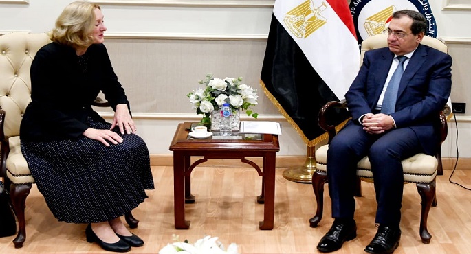 وزير البترول يبحث مع سفيرة سلوفاكيا فرص الاستثمار والتعاون