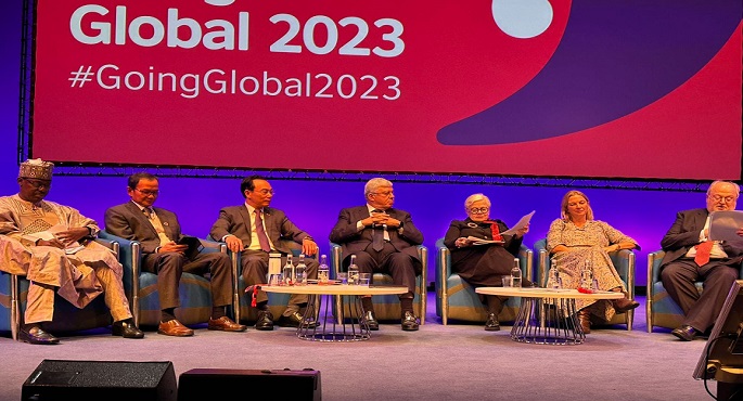 خلال مشاركته في مؤتمر “نحو العالمية Going Global” باسكتلندا .. عاشور يؤكد على تطور منظومة التعليم العالي والبحث العلمي في مصر
