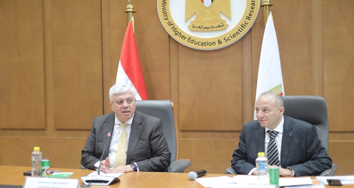 وزير التعليم العالي يوجه الجامعات التكنولوجية بالتوسع في الشراكة مع الجامعات الدولية
