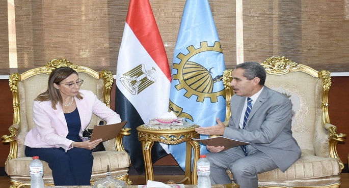 بالصور.. وزيرة الثقافة تلتقي محافظ الغربية لبحث تكثيف الفعاليات المتنوعة بالمحافظة