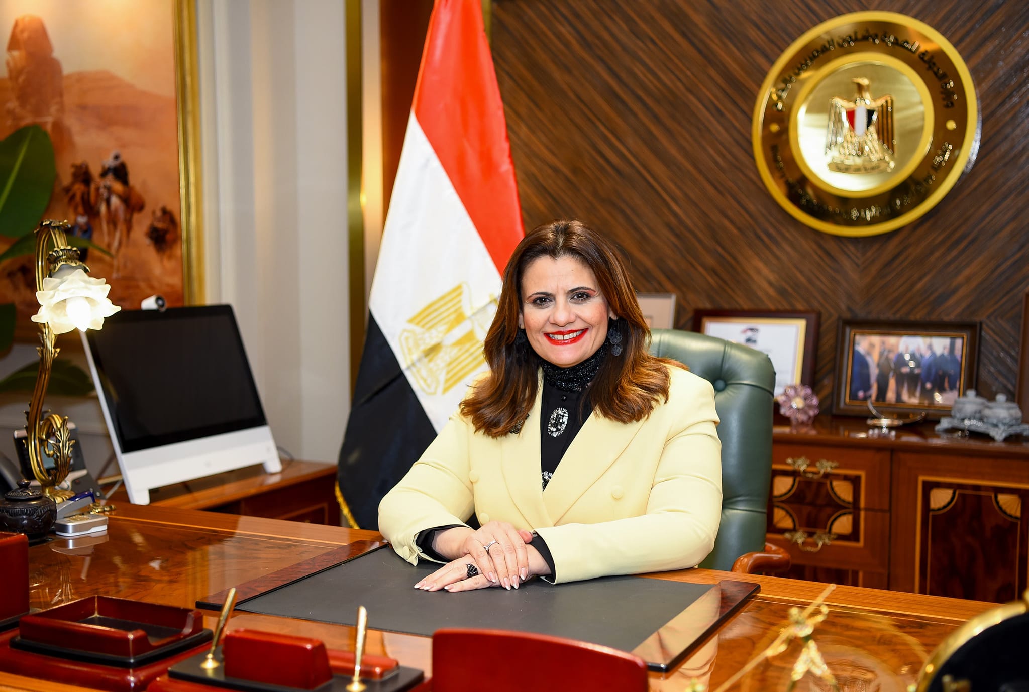 قبل ساعات من انطلاق الانتخابات بالخارج.. وزيرة الهجرة تدعو إلى التوجه بكثافة لصناديق الاقتراع لاختيار رئيسا للبلاد