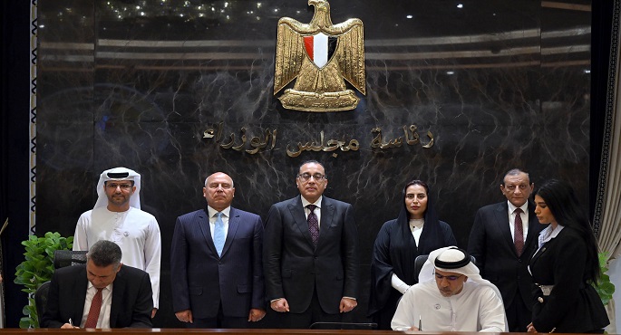 بالفيديو والصور.. مدبولي يشهد توقيع العقد النهائي بين موانىء البحر الأحمر وأبوظبي لتطوير محطة سفاجا 2