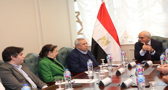 بالصور .. وزير التربية والتعليم يبحث مع وفد الوكالة الأمريكية للتنمية الدولية الإعداد لعقد مؤتمر حول النموذج المصري لنظام “STEM”