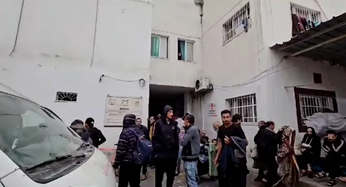 الجيش الإسرائيلي يحاصر مستشفى كمال عدوان ويطلق النار بشكل عشوائي