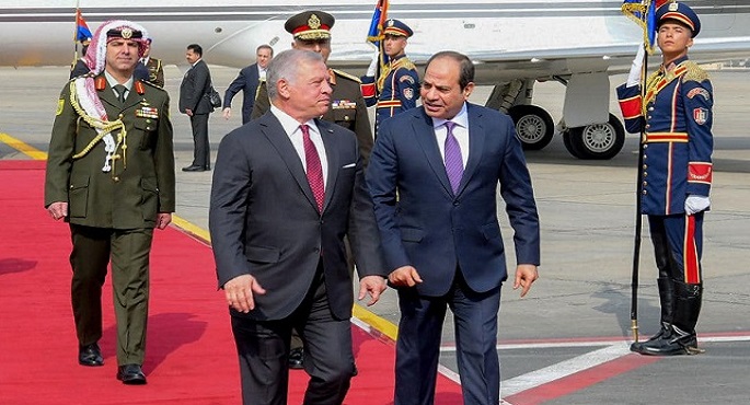 بالفيديو والصور .. الرئيس السيسي يستقبل ملك الأردن في مطار القاهرة الدولي