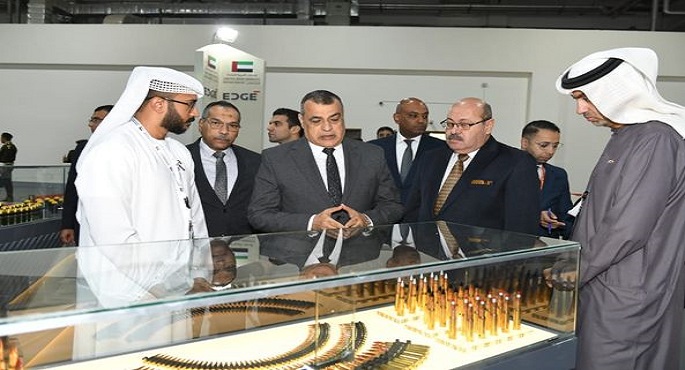 بالصور.. وزير الدولة للإنتاج الحربي يزور أجنحة عدة شركات ودول مشاركة بـ”ايدكس2023″ بيومه الأخير