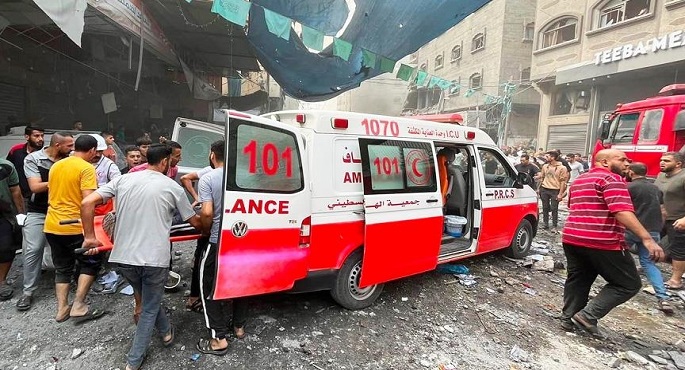 مدفعية الاحتلال الإسرائيلي تستهدف مقرًا للهلال الأحمر الفلسطيني يؤوي آلاف النازحين في خانيونس