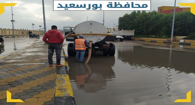 وزير التنمية المحلية يتلقى تقريراً بشأن جهود المحافظات في رفع تراكمات الأمطار والتعامل مع سقوط الأمطار