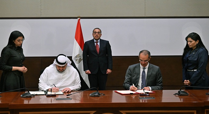 رئيس الوزراء يشهد توقيع مذكرة تفاهم للتعاون مع الإمارات في مجال بناء مراكز البيانات