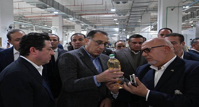 بالصور ..رئيس الوزراء يتفقد المُجمع الصناعي للشركة الدولية لاستخلاص وتكرير وتعبئة الزيوت المتعددة بمدينة السادات