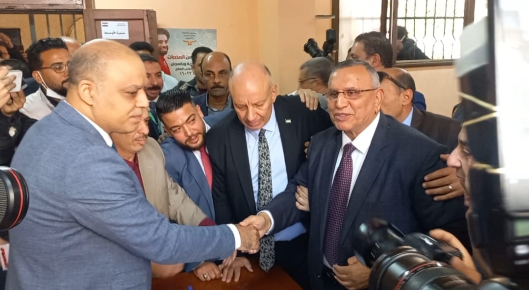 بالصور .. المرشح الرئاسي عبد السند يمامة يدلي بصوته في الانتخابات الرئاسية 2024
