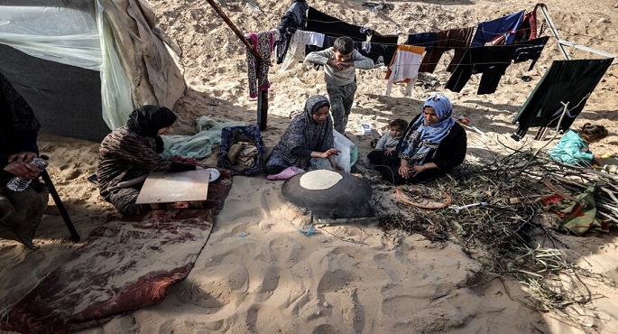 مدير منظمة الصحة العالمية يحذر .. سكان غزة يواجهون مزيجا “ساما” من المرض والجوع وانعدام النظافة