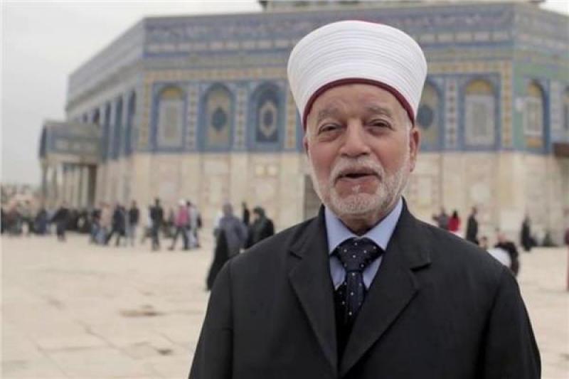 مُفتي الديار الفلسطينية يدين تصاعد اعتداءات الاحتلال ومستوطنيه على الأماكن الدينية