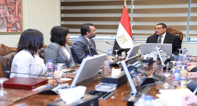 وزير التنمية المحلية يلتقى مسئولي شركة “ميدمارت” للتسويق وتطوير الأعمال لبحث التعاون المشترك