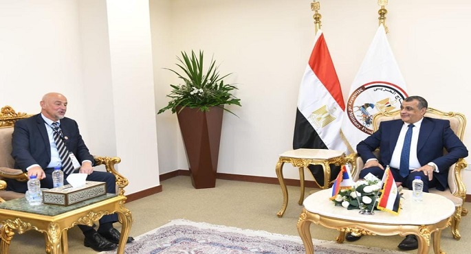 وزير الإنتاج الحربي يلتقي نائب وزير الدفاع الصربي ورئيس هيئة التصنيع العراقي