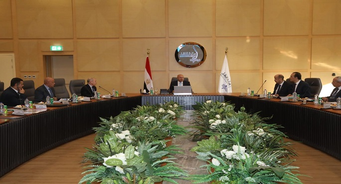 بالصور.. وزير النقل يترأس إجتماع الجمعيتين العامتين التأسيسيتين لشركتي مينائي جرجوب وبرنيس البحريين