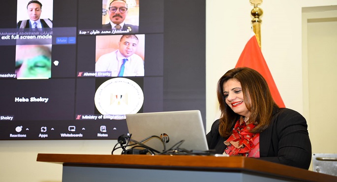 في اليوم الثالث والأخير .. غرفة عمليات وزارة الهجرة تواصل عملها في متابعة تصويت المصريين بالخارج في الانتخابات الرئاسية