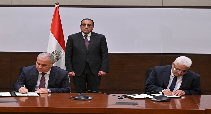 بالصور .. مدبولي يشهد توقيع بروتوكول تعاون بشأن سداد المديونية المستحقة على المؤسسات الصحفية القومية