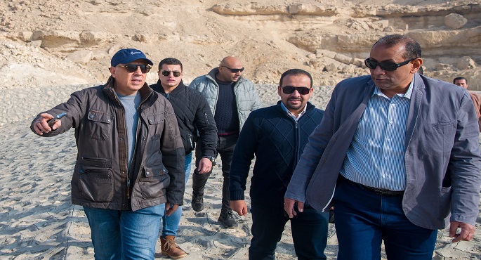 بالصور .. وزير الري يتفقد مشروعات الحماية من أخطار السيول بمحافظة القاهرة